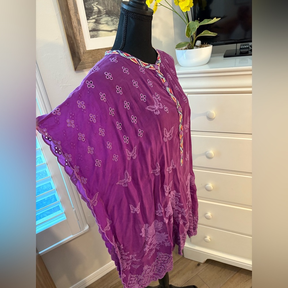Johnny Was
FIYORI TUNIC, 1X - Picture 6 of 11